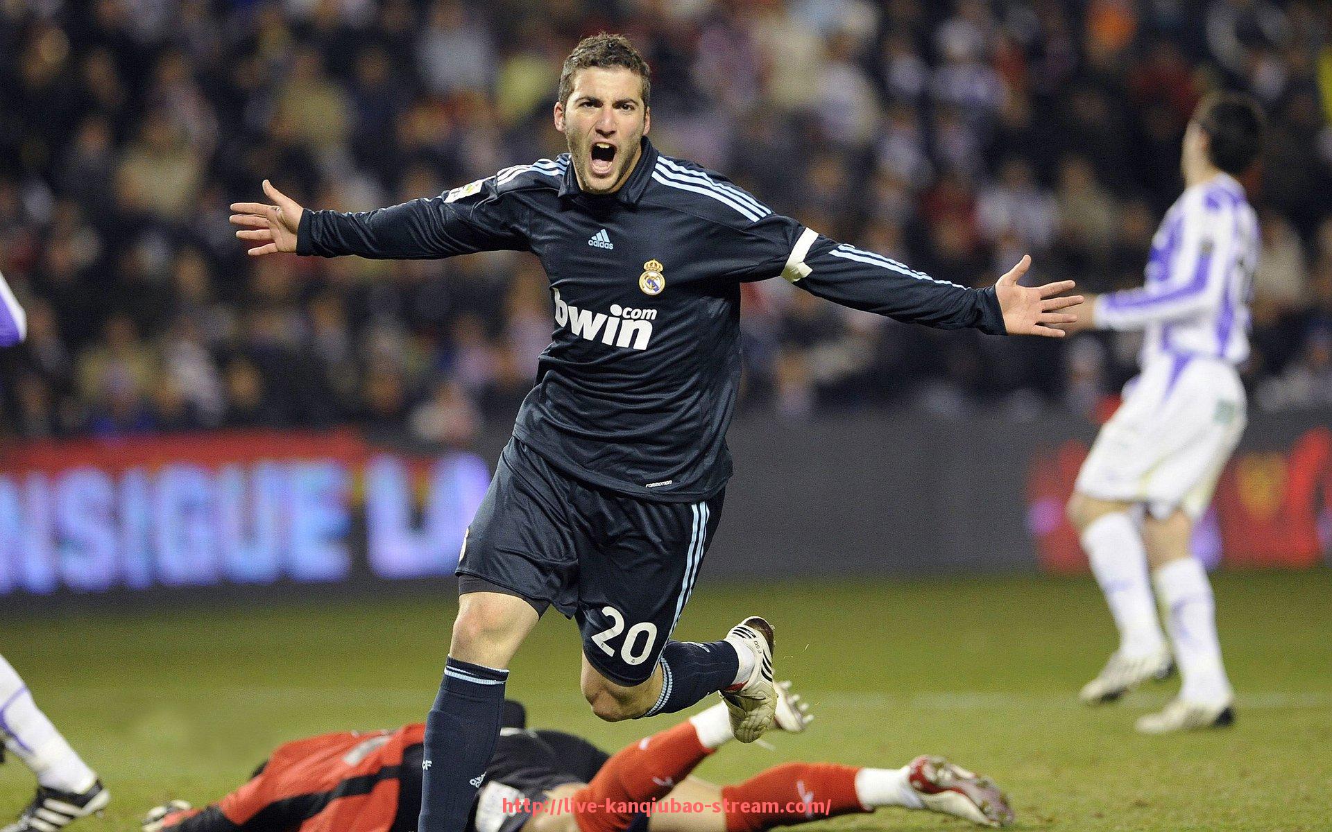 看球宝-塔图姆在2024年NBA赛季中的场均数据展现超级巨星潜质